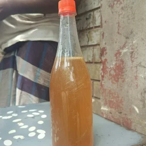 honey_bottle_2_4k_200-300kb-scaled.webp